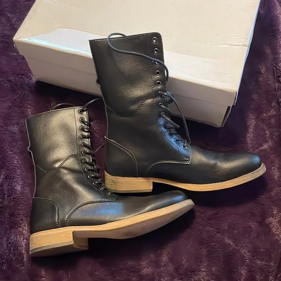 Brave GentleMen | Shoes | Brave Gentlemen Defender Vegan  display picture 1
